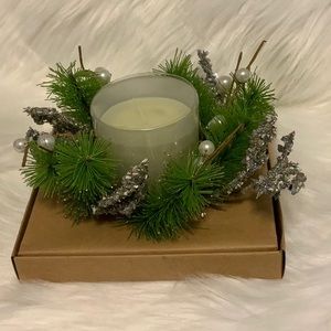Christmas Holiday Wreath with Candle